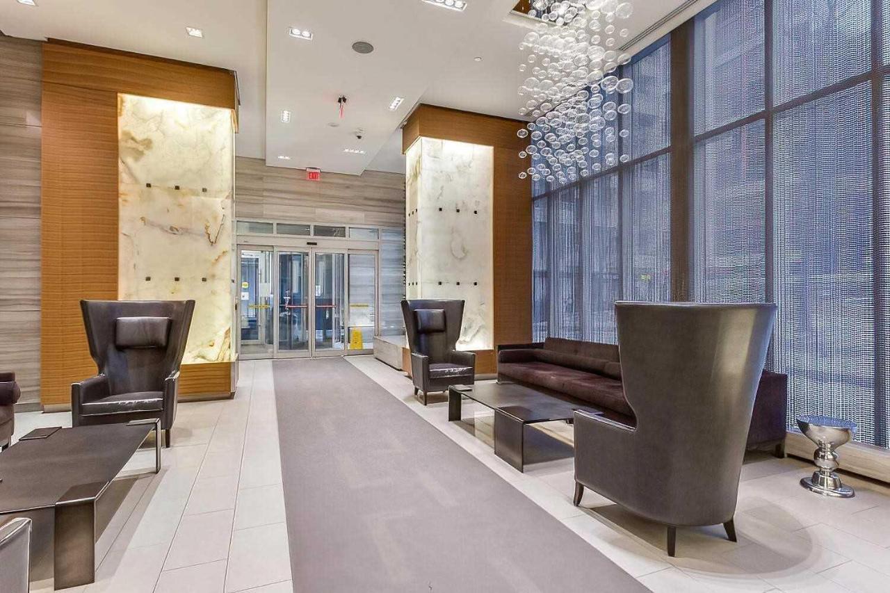 Luxury Condo Prime Location Toronto Eksteriør billede